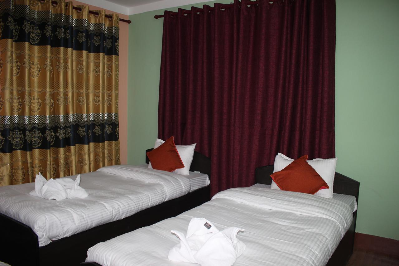 Travellers Dorm Bed & Breakfast Kathmandu Exterior photo
