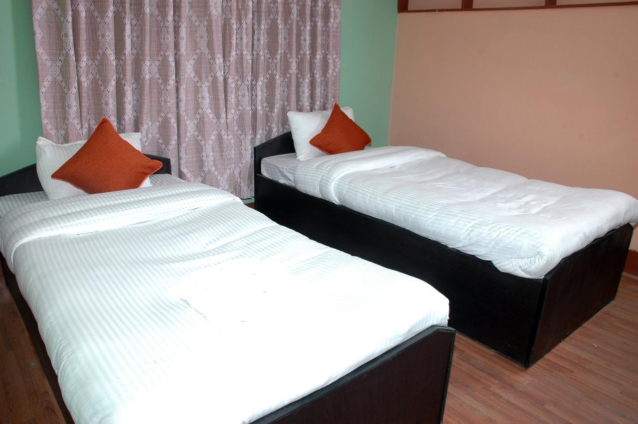Travellers Dorm Bed & Breakfast Kathmandu Exterior photo