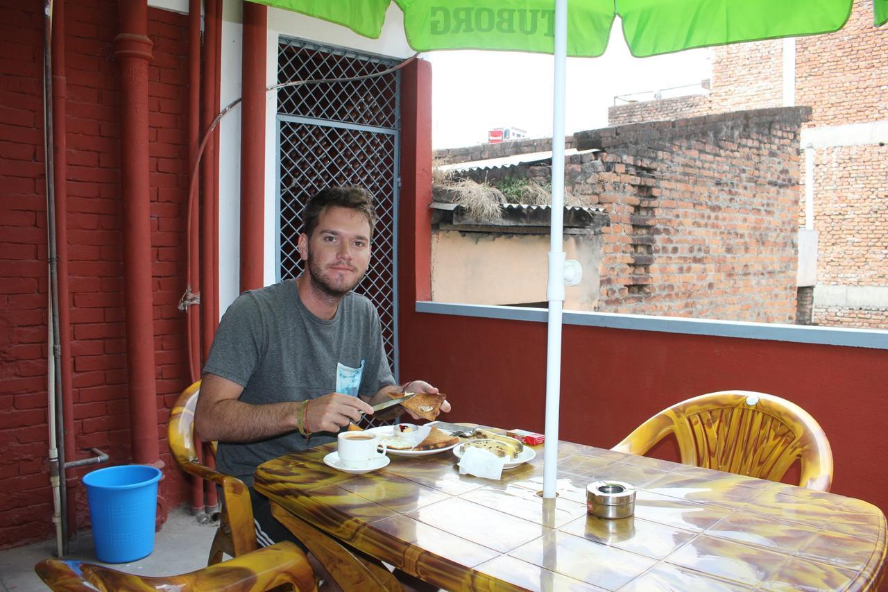 Travellers Dorm Bed & Breakfast Kathmandu Exterior photo